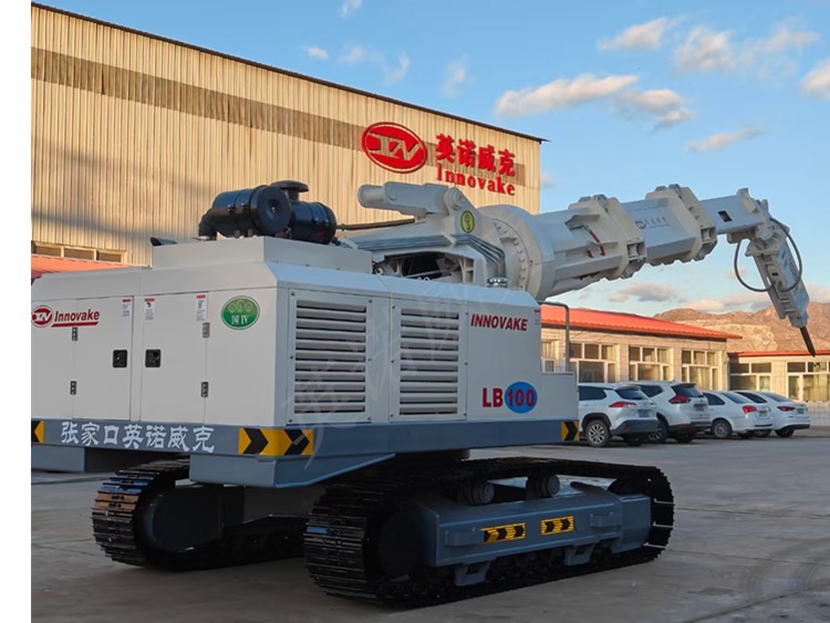 LB100型履帶式全液壓拆爐機 